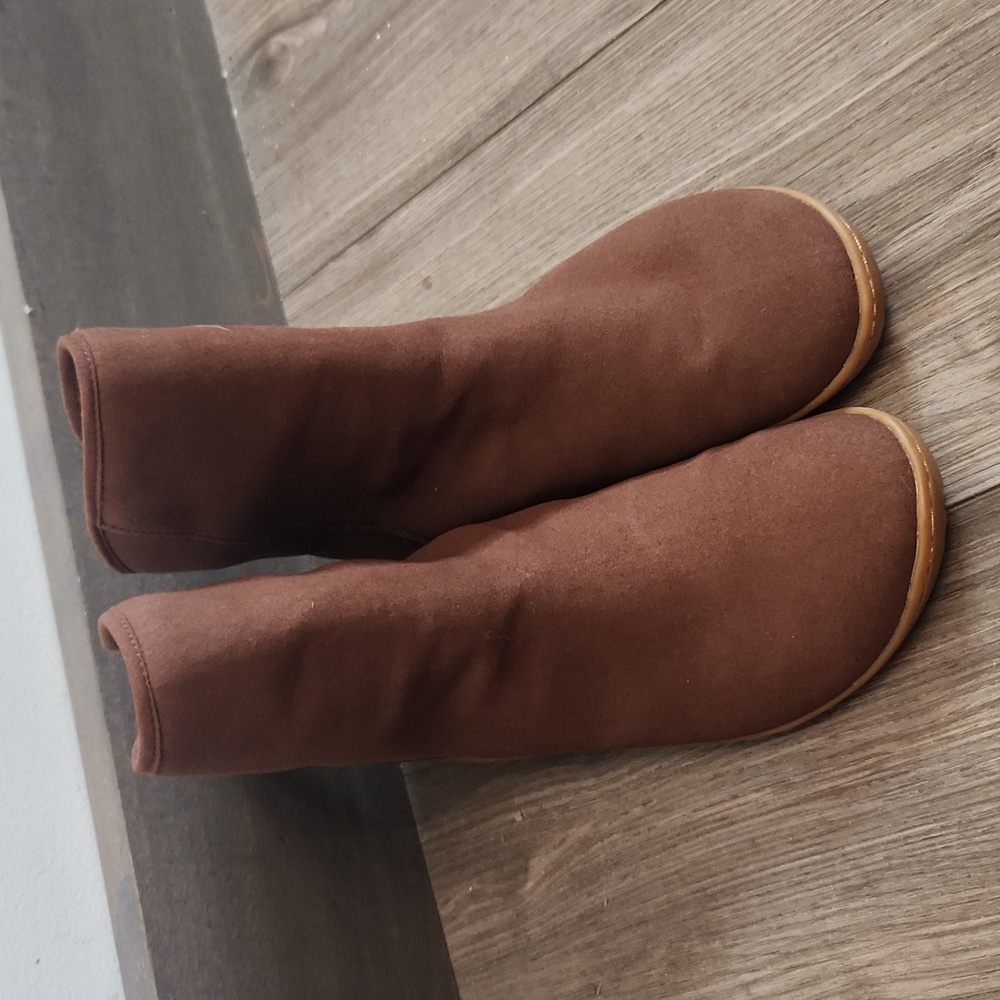 Vivobarefoot boots